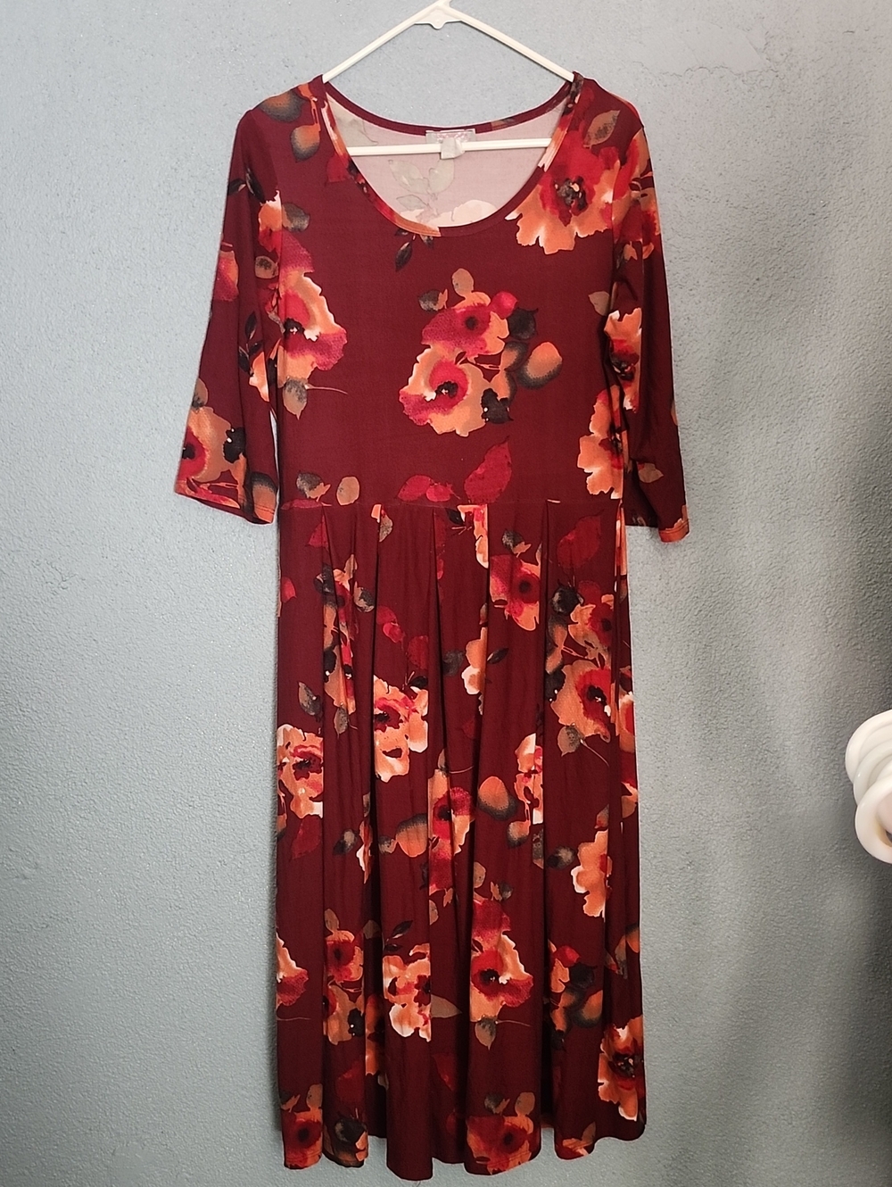 Women's Burgundy Floral Midi Dress with Scoop Neck